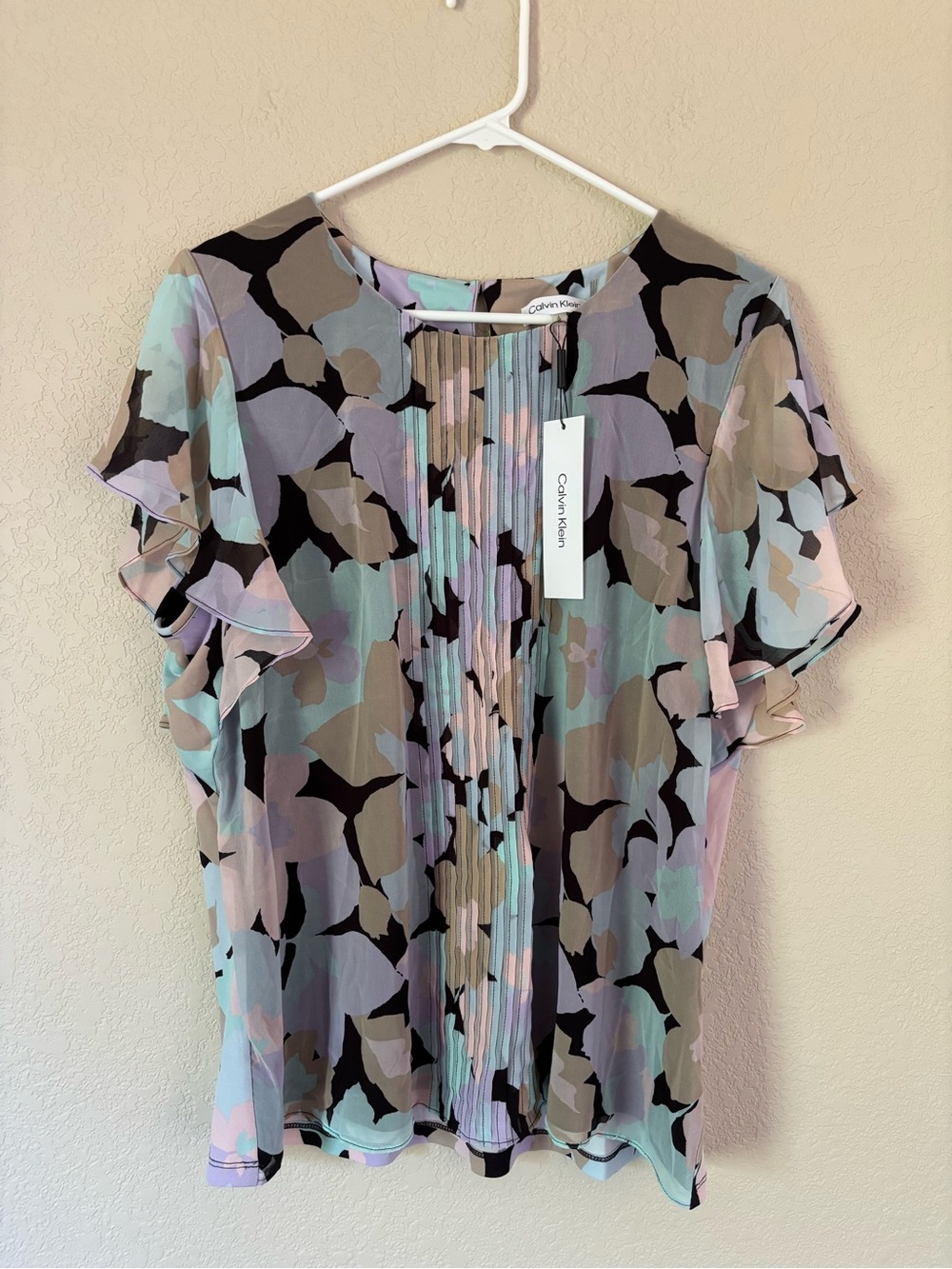Calvin Klein Women's Purple Swirl Print Blouse Size L - brand new with tag